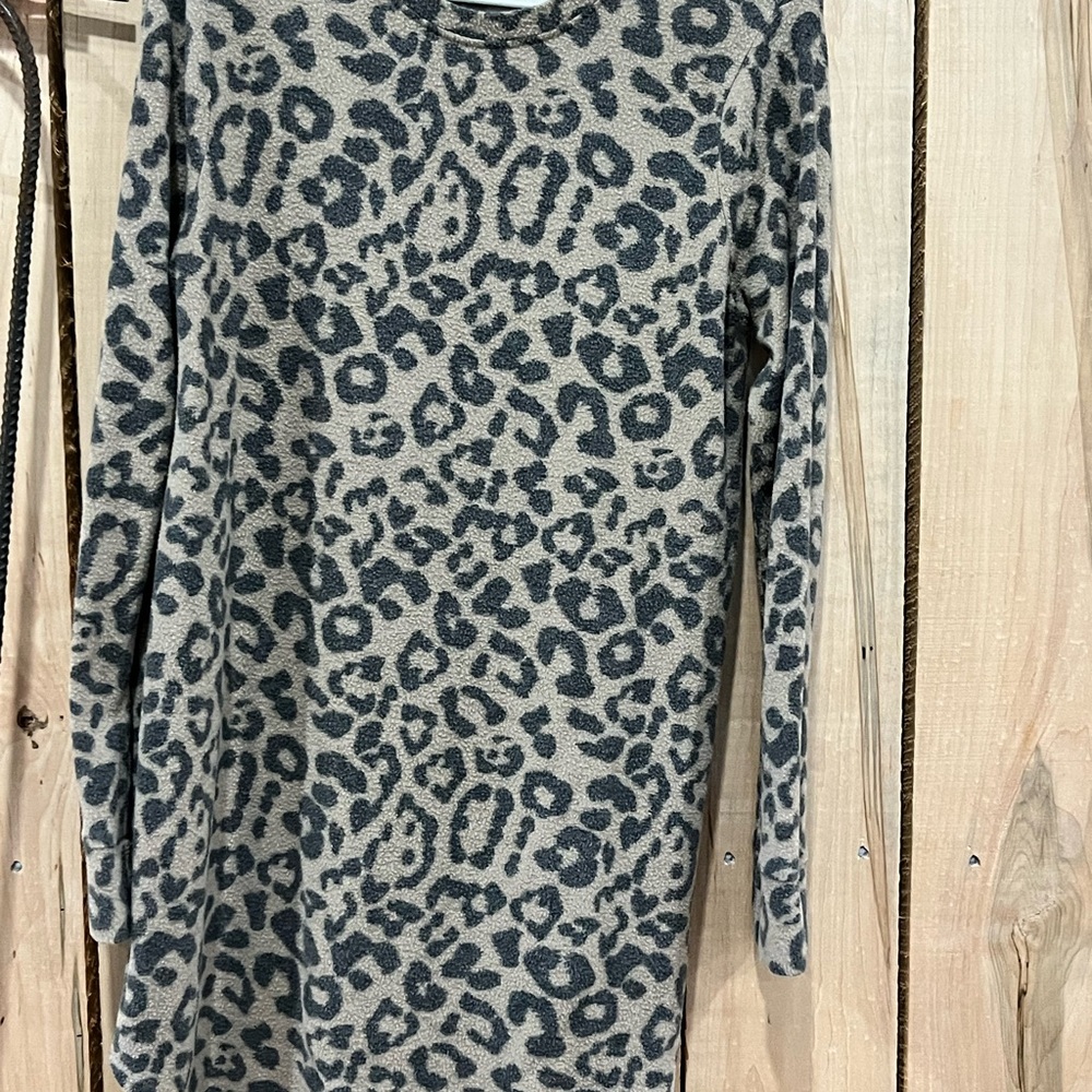 Forever 21 Black and Gray Long Sleeve Sweater Dress